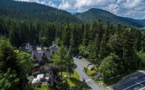 Отель Hotel Dwór Karolówka  Закопане